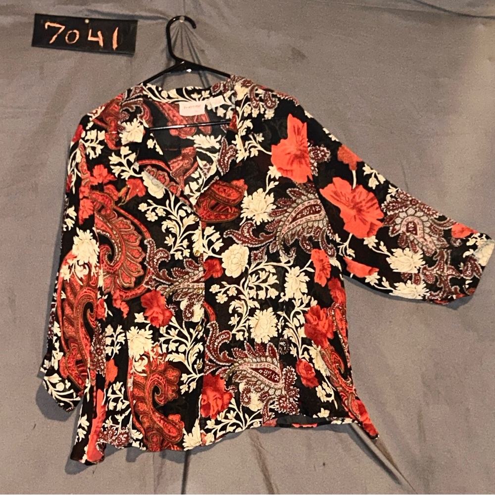 Floral Paisley Button-Front Blouse - Black & Red